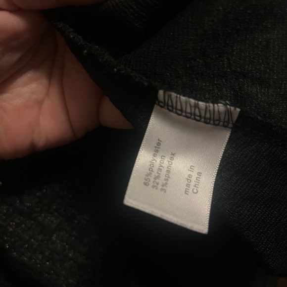 Lane Bryant Asymmetrical Metallic
Black Top 22/24 - Picture 7 of 7